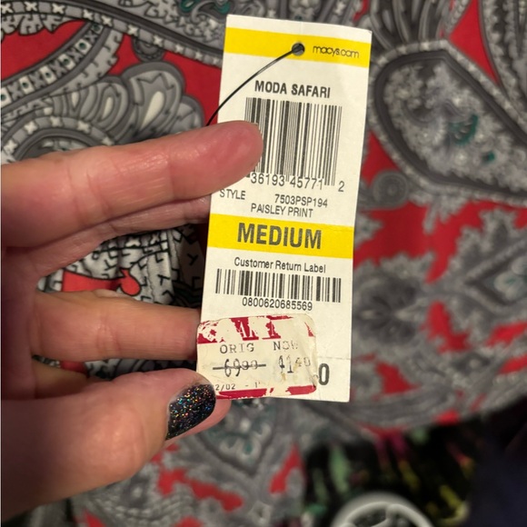 Unique Paisley Women's Top - Picture 3 of 9